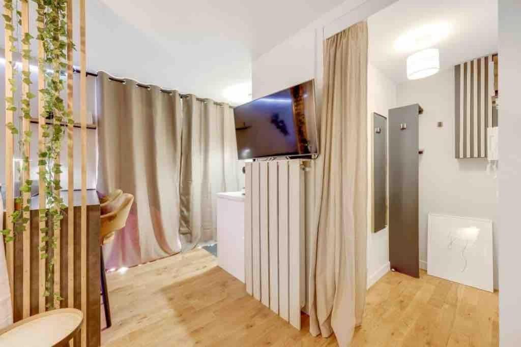 Appartement Panorama - A Seulement 15 Minutes Des Champs-Elysees Clichy Eksteriør billede